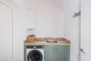 Photo 6- click for photo gallery